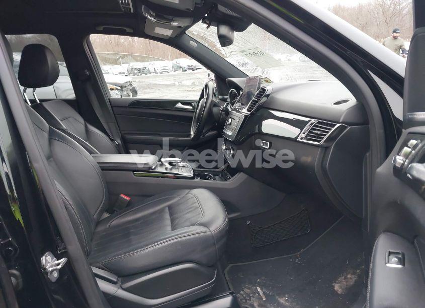 Photo 5 of 2019 Mercedes-benz Gle 400 4MATIC (VIN 4JGDA5GB3KB207679)