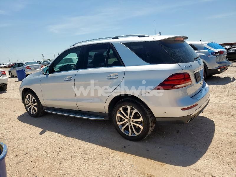 Photo 4 of 2019 MERCEDES-BENZ GLE 400 4MATIC (VIN 4JGDA5GB5KB207053)