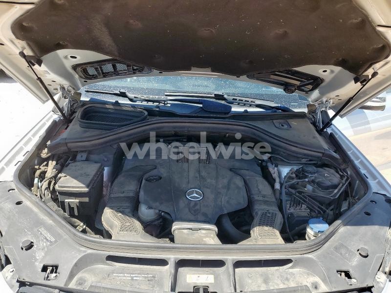 Photo 9 of 2019 MERCEDES-BENZ GLE 400 4MATIC (VIN 4JGDA5GB5KB207053)