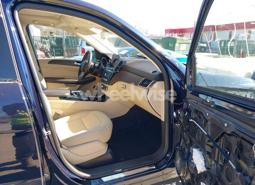 Photo 5 of 2019 Mercedes-benz Gle 400 4MATIC (VIN 4JGDA5GB5KB216352)