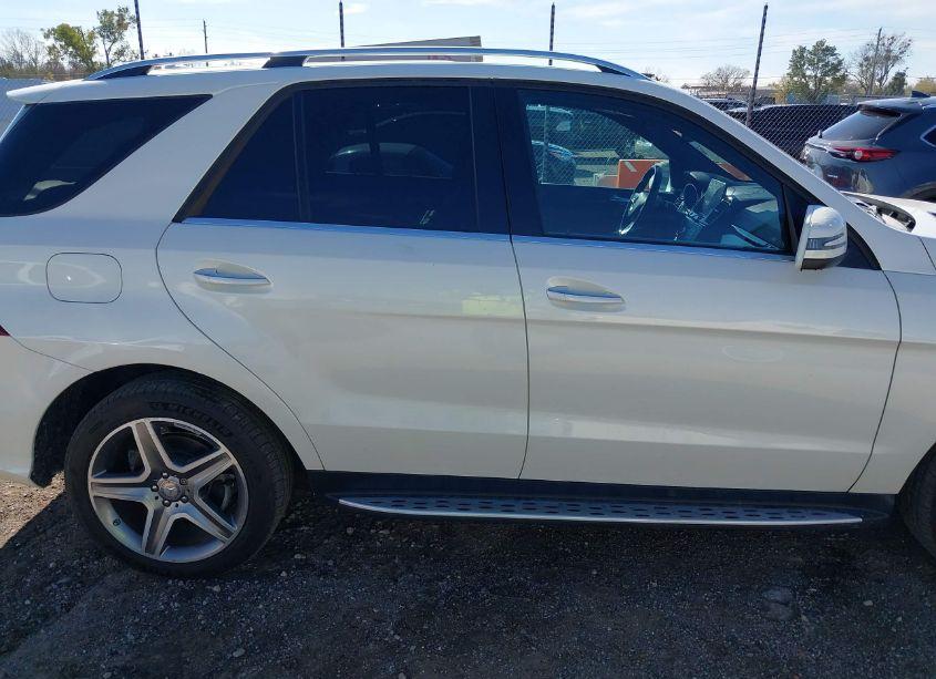 Photo 14 of 2016 Mercedes-benz Gle 400 4MATIC (VIN 4JGDA5GB9GA633549)