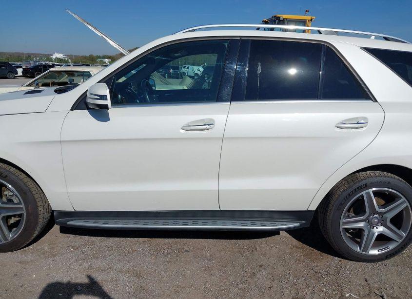 Photo 15 of 2016 Mercedes-benz Gle 400 4MATIC (VIN 4JGDA5GB9GA633549)