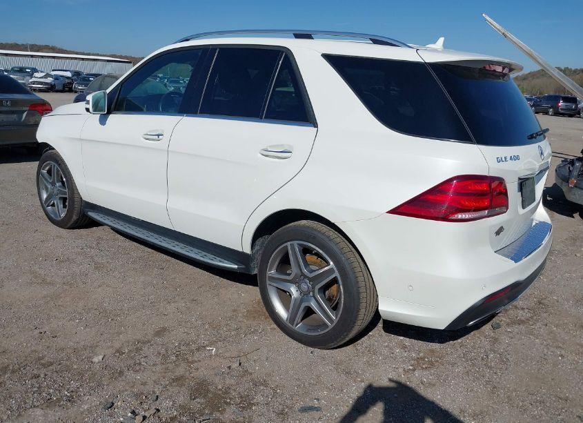 Photo 3 of 2016 Mercedes-benz Gle 400 4MATIC (VIN 4JGDA5GB9GA633549)