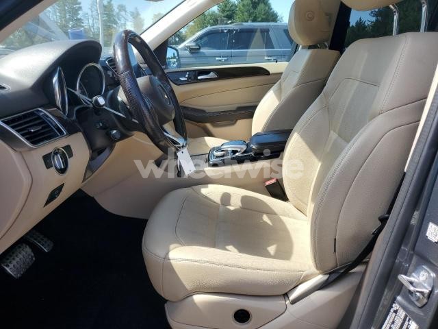 Photo 6 of 2019 MERCEDES-BENZ GLE 400 4MATIC (VIN 4JGDA5GB9KB215155)