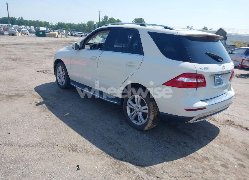 Photo 3 of 2013 Mercedes-benz Ml 350 4MATIC (VIN 4JGDA5HB0DA108177)