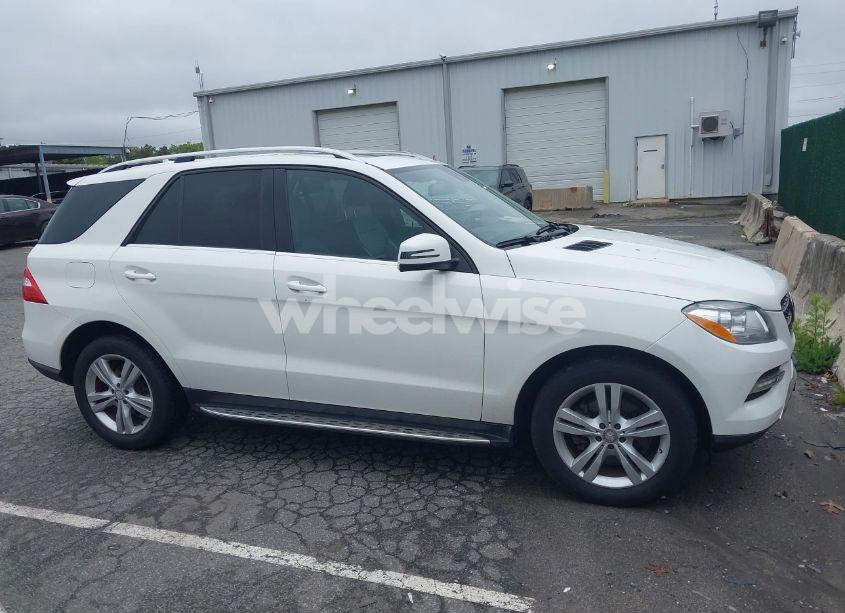 Photo 13 of 2014 Mercedes-benz Ml 350 4MATIC (VIN 4JGDA5HB0EA362358)