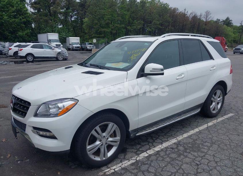 Photo 2 of 2014 Mercedes-benz Ml 350 4MATIC (VIN 4JGDA5HB0EA362358)