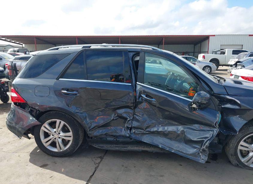 Photo 6 of 2015 Mercedes-benz Ml 350 4MATIC (VIN 4JGDA5HB0FA495705)