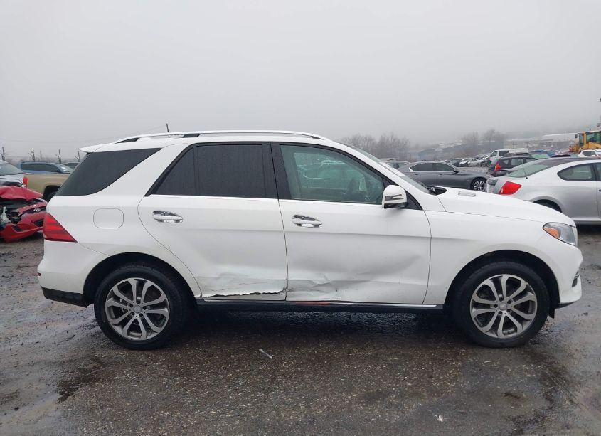 Photo 13 of 2016 Mercedes-benz Gle 350 4MATIC (VIN 4JGDA5HB0GA632045)