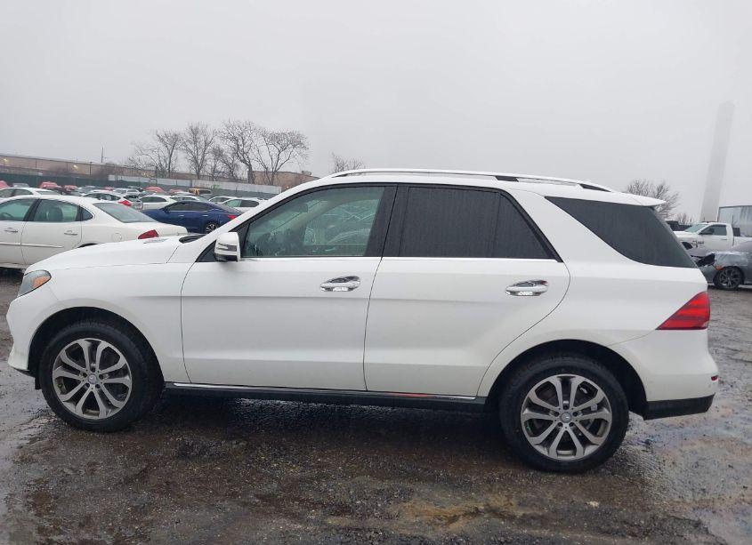 Photo 14 of 2016 Mercedes-benz Gle 350 4MATIC (VIN 4JGDA5HB0GA632045)