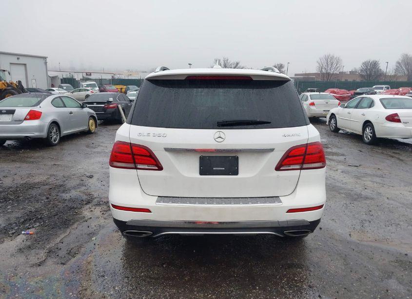 Photo 16 of 2016 Mercedes-benz Gle 350 4MATIC (VIN 4JGDA5HB0GA632045)