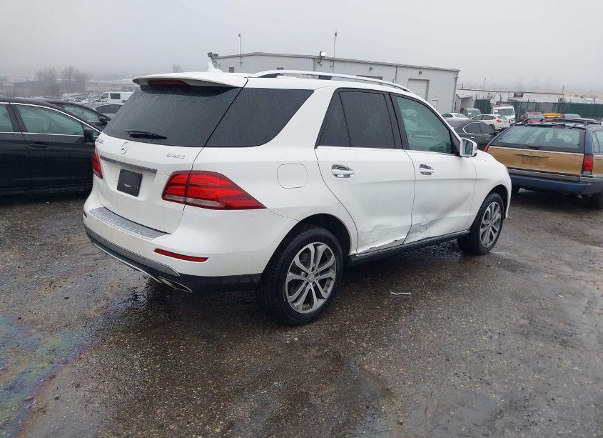Photo 4 of 2016 Mercedes-benz Gle 350 4MATIC (VIN 4JGDA5HB0GA632045)