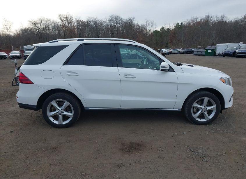 Photo 13 of 2016 Mercedes-benz Gle 350 4MATIC (VIN 4JGDA5HB0GA799313)