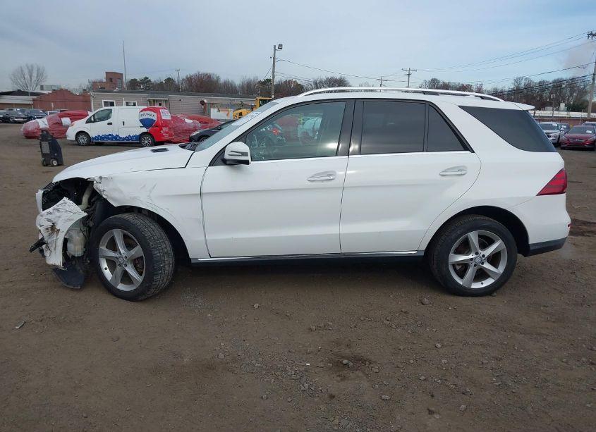 Photo 14 of 2016 Mercedes-benz Gle 350 4MATIC (VIN 4JGDA5HB0GA799313)