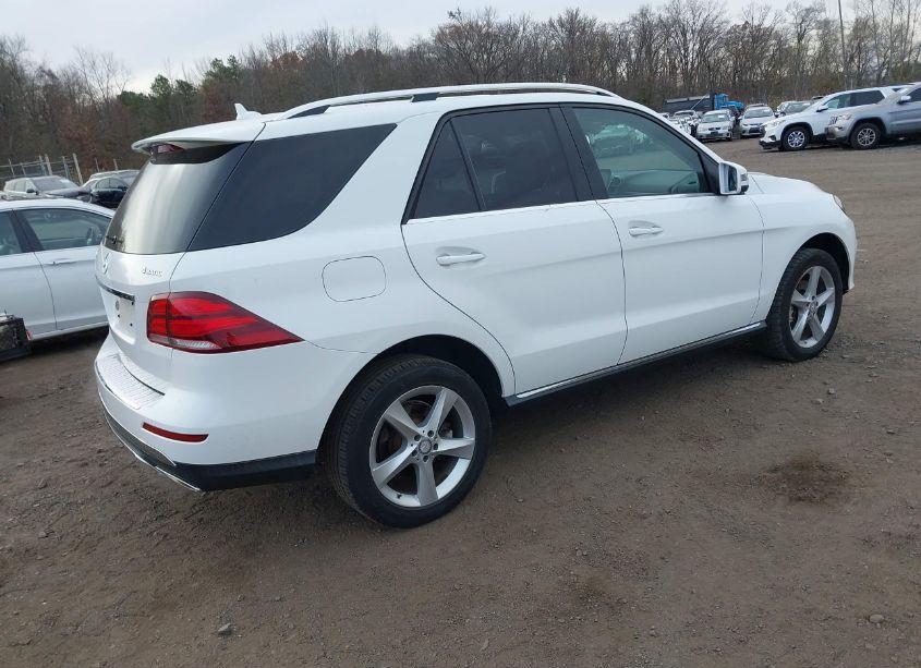 Photo 4 of 2016 Mercedes-benz Gle 350 4MATIC (VIN 4JGDA5HB0GA799313)