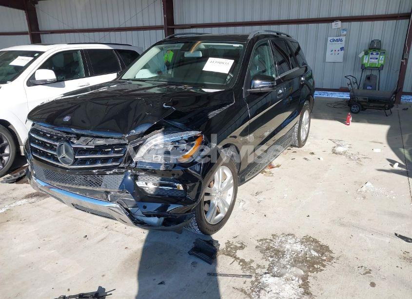 Photo 2 of 2013 Mercedes-benz Ml 350 4MATIC (VIN 4JGDA5HB1DA249310)