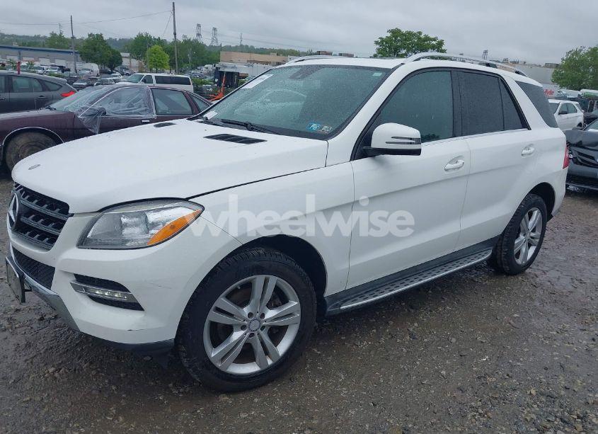 Photo 2 of 2014 Mercedes-benz Ml 350 4MATIC (VIN 4JGDA5HB1EA359999)