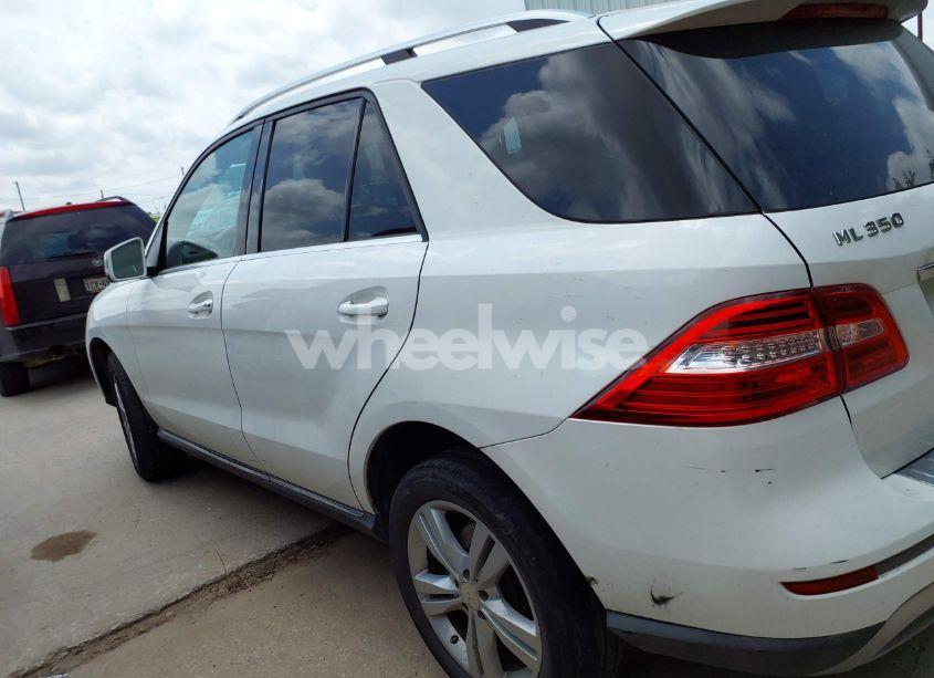 Photo 14 of 2014 Mercedes-benz Ml 350 4MATIC (VIN 4JGDA5HB1EA439030)