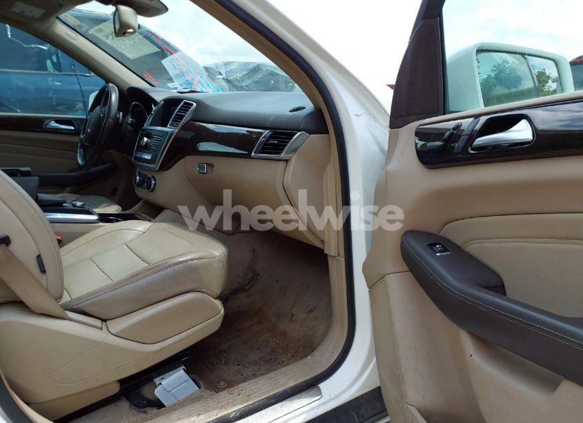 Photo 5 of 2014 Mercedes-benz Ml 350 4MATIC (VIN 4JGDA5HB1EA439030)