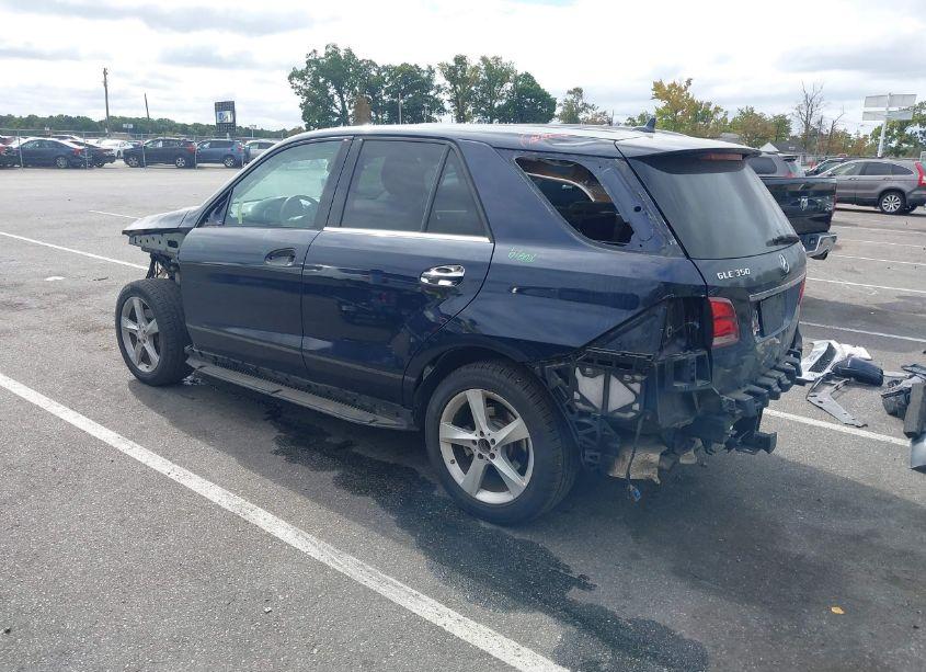 Photo 3 of 2016 Mercedes-benz Gle 350 4MATIC (VIN 4JGDA5HB1GA734762)