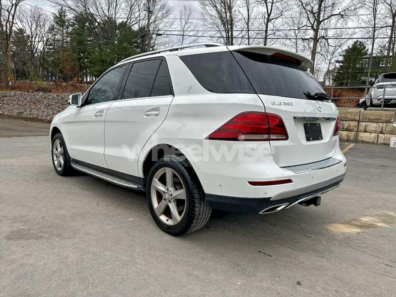 Photo 2 of 2017 MERCEDES-BENZ GLE 350 4MATIC (VIN 4JGDA5HB1HA829288)