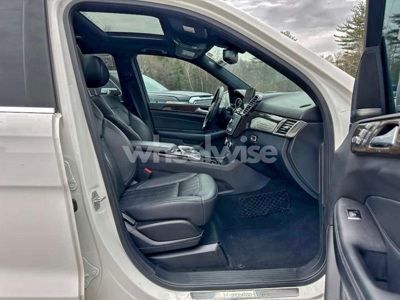 Photo 6 of 2017 MERCEDES-BENZ GLE 350 4MATIC (VIN 4JGDA5HB1HA829288)