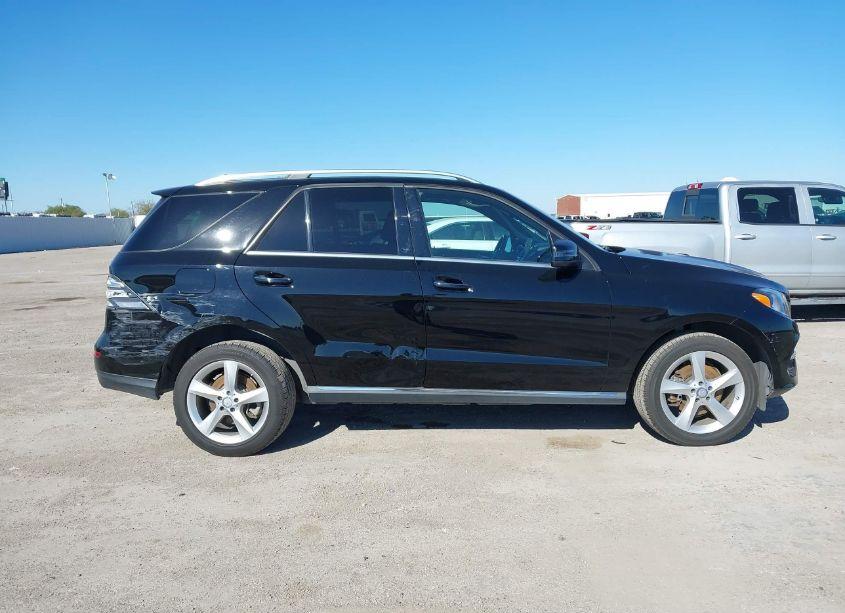 Photo 13 of 2017 Mercedes-benz Gle 350 4MATIC (VIN 4JGDA5HB1HA830845)