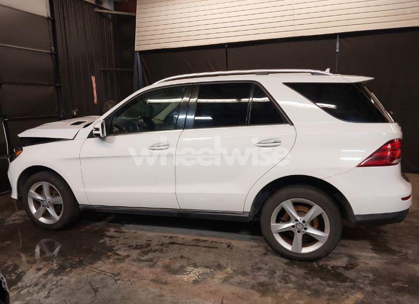 Photo 13 of 2017 Mercedes-benz Gle 350 4MATIC (VIN 4JGDA5HB1HA859276)