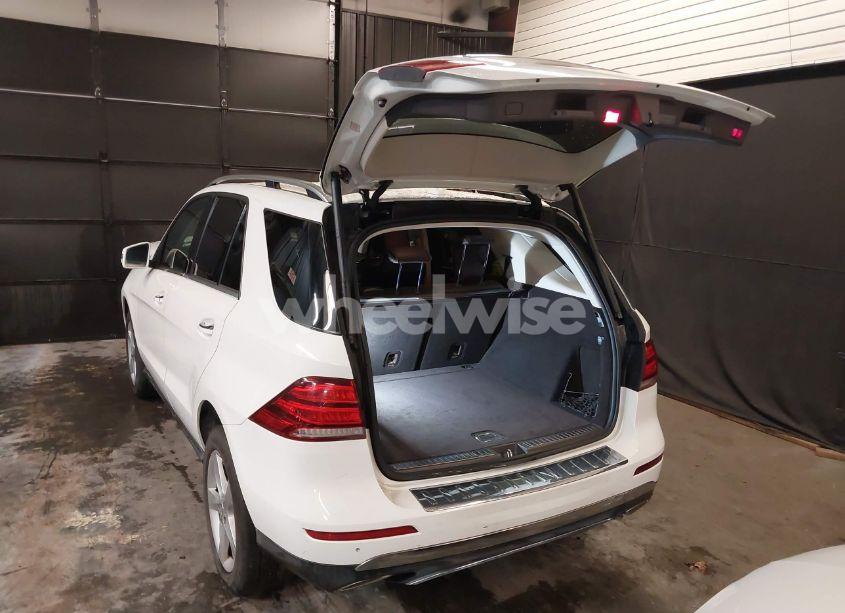 Photo 3 of 2017 Mercedes-benz Gle 350 4MATIC (VIN 4JGDA5HB1HA859276)