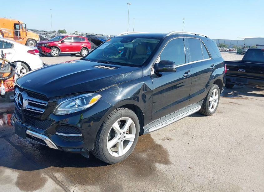 Photo 2 of 2017 Mercedes-benz Gle 350 4MATIC (VIN 4JGDA5HB1HA862484)