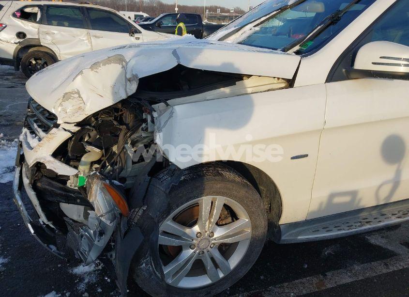 Photo 6 of 2012 Mercedes-benz Ml 350 4MATIC (VIN 4JGDA5HB2CA011030)