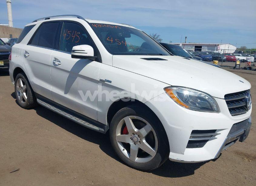 2014 Mercedes-benz Ml 350 4MATIC (VIN 4JGDA5HB2EA379792) main photo