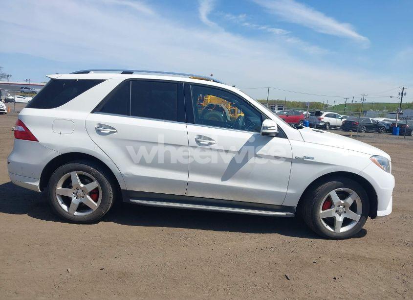 Photo 13 of 2014 Mercedes-benz Ml 350 4MATIC (VIN 4JGDA5HB2EA379792)