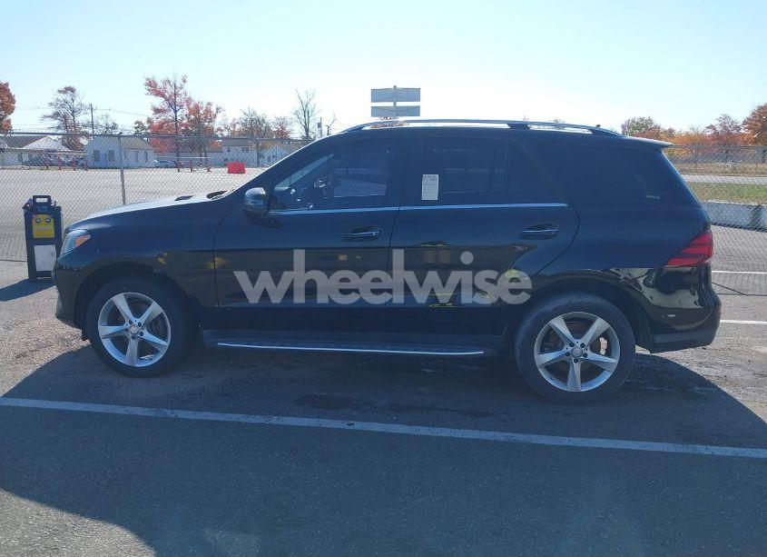 Photo 13 of 2016 Mercedes-benz Gle 350 4MATIC (VIN 4JGDA5HB2GA775062)