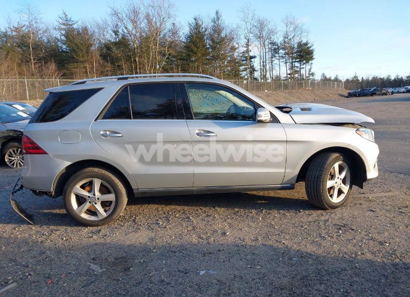 Photo 13 of 2016 Mercedes-benz Gle 350 4MATIC (VIN 4JGDA5HB2GA785333)
