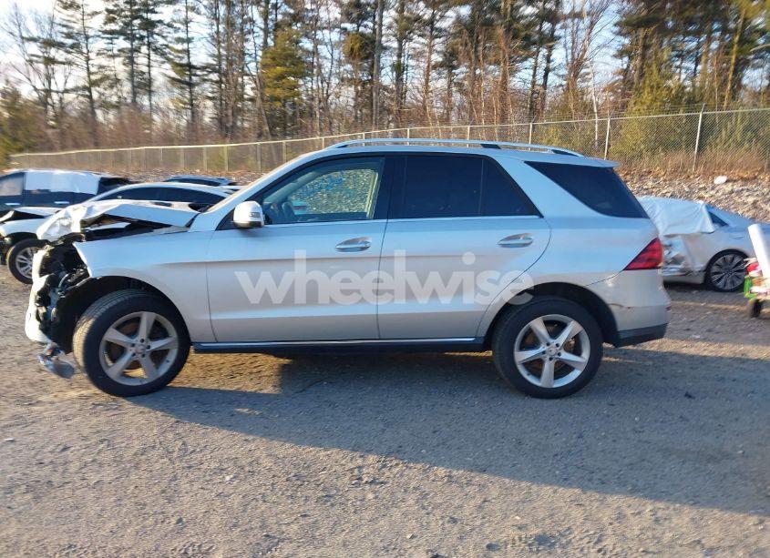 Photo 14 of 2016 Mercedes-benz Gle 350 4MATIC (VIN 4JGDA5HB2GA785333)