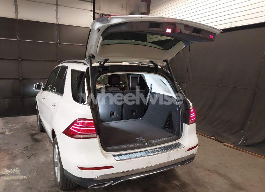 Photo 3 of 2017 Mercedes-benz Gle 350 4MATIC (VIN 4JGDA5HB2HA913359)