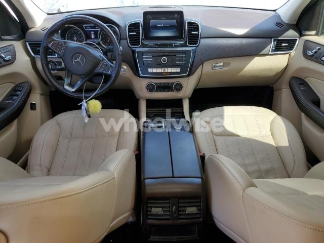 Photo 9 of 2018 MERCEDES-BENZ GLE 350 4MATIC (VIN 4JGDA5HB2JB200896)