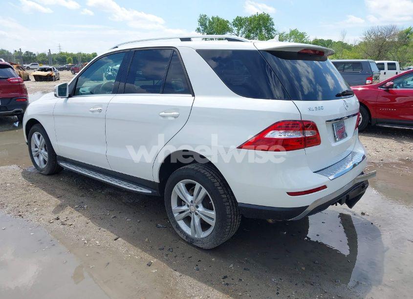 Photo 3 of 2014 Mercedes-benz Ml 350 4MATIC (VIN 4JGDA5HB3EA280236)