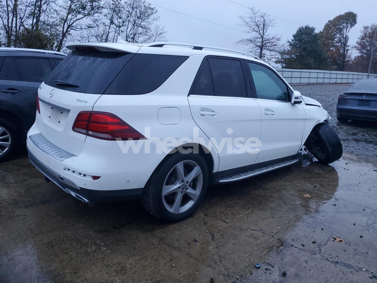 Photo 3 of 2018 MERCEDES-BENZ GLE 350 4MATIC (VIN 4JGDA5HB3JB082051)