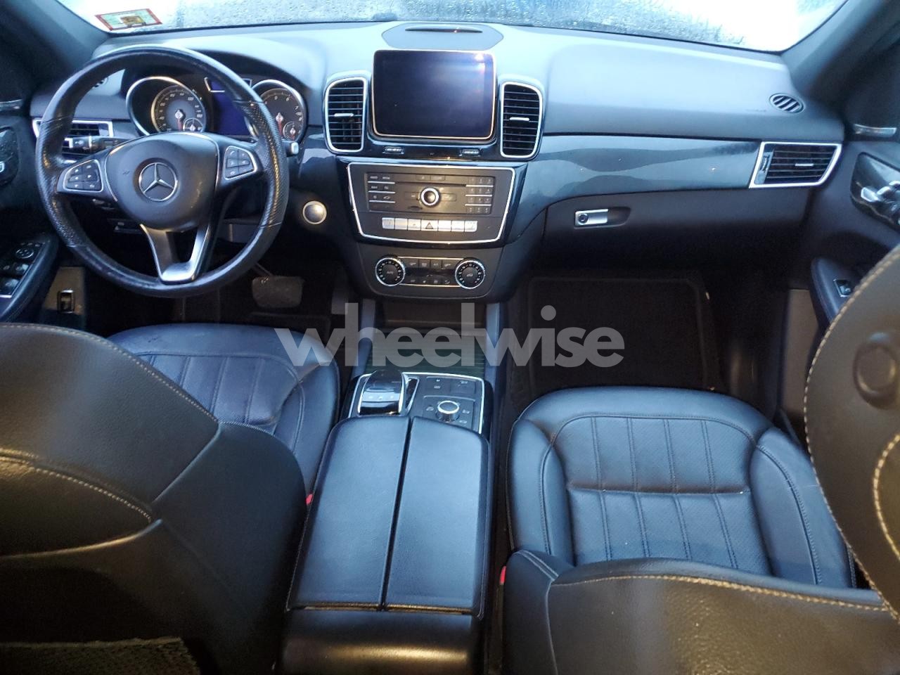 Photo 8 of 2018 MERCEDES-BENZ GLE 350 4MATIC (VIN 4JGDA5HB3JB082051)