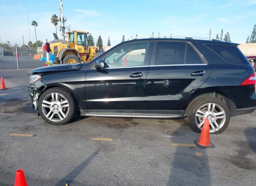 Photo 14 of 2013 Mercedes-benz Ml 350 4MATIC (VIN 4JGDA5HB4DA222134)
