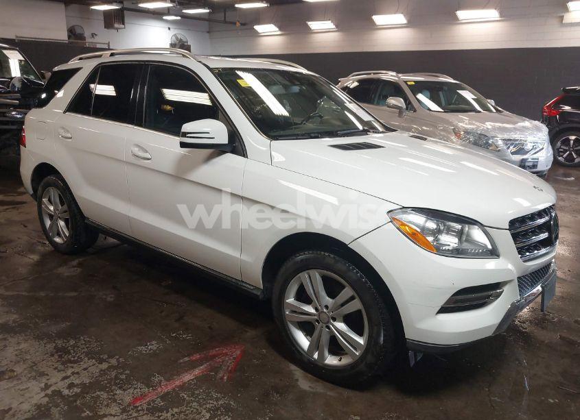 2014 Mercedes-benz Ml 350 4MATIC (VIN 4JGDA5HB4EA335552) main photo
