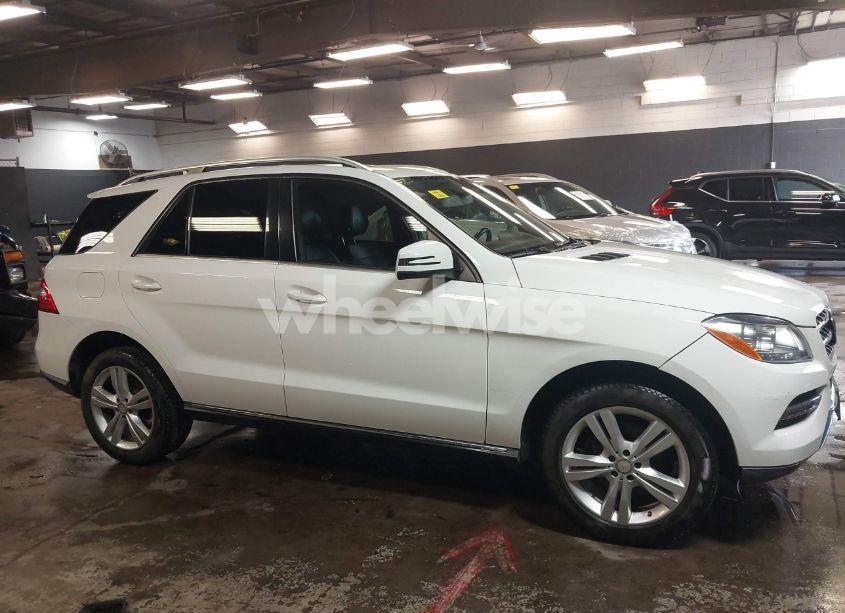 Photo 13 of 2014 Mercedes-benz Ml 350 4MATIC (VIN 4JGDA5HB4EA335552)