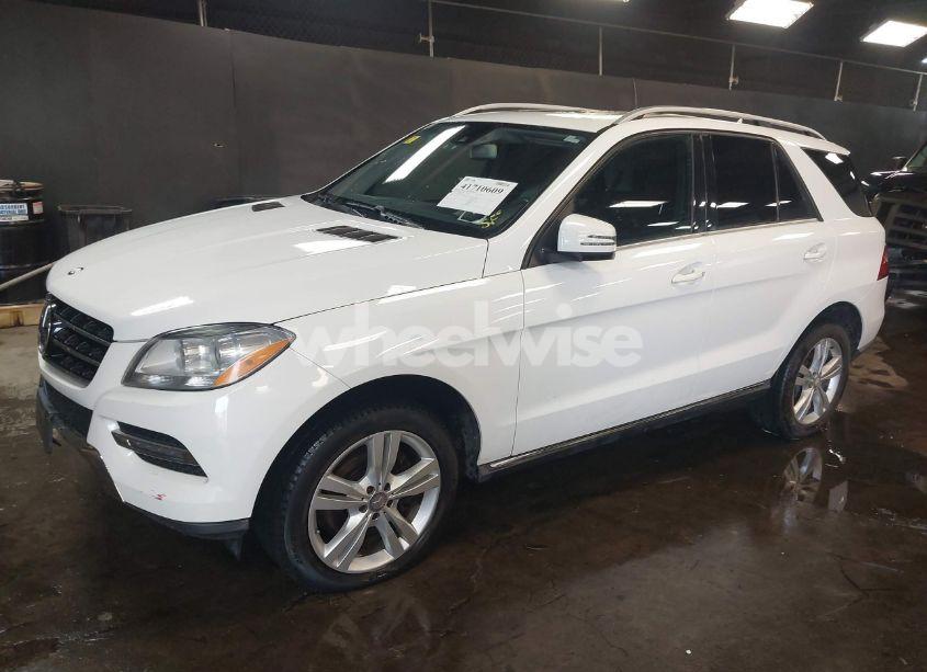 Photo 2 of 2014 Mercedes-benz Ml 350 4MATIC (VIN 4JGDA5HB4EA335552)