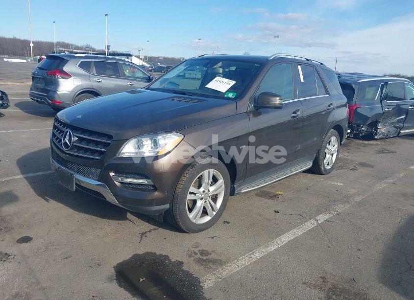 Photo 2 of 2012 Mercedes-benz Ml 350 4MATIC (VIN 4JGDA5HB5CA033829)