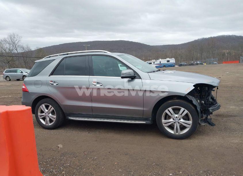 Photo 14 of 2013 Mercedes-benz Ml 350 4MATIC (VIN 4JGDA5HB5DA193503)