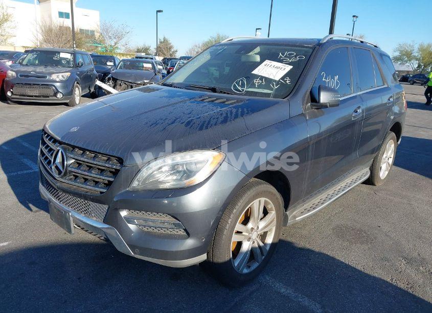 Photo 2 of 2013 Mercedes-benz Ml 350 4MATIC (VIN 4JGDA5HB5DA219422)