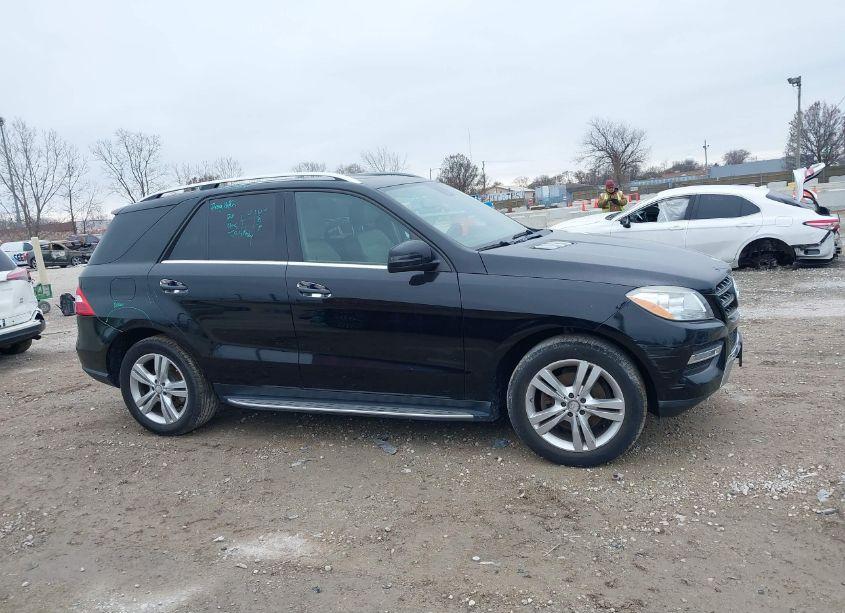 Photo 12 of 2013 Mercedes-benz Ml 350 4MATIC (VIN 4JGDA5HB5DA225351)