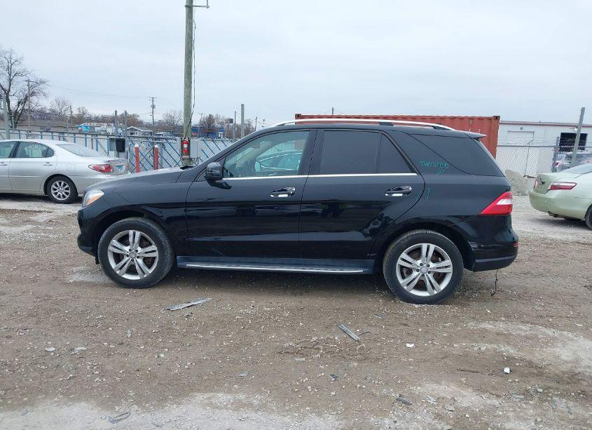 Photo 13 of 2013 Mercedes-benz Ml 350 4MATIC (VIN 4JGDA5HB5DA225351)